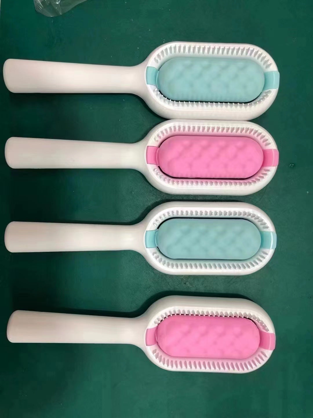 Disposable Sticky Pet Comb — Self-Cleaning Lint Brush for Cats & Dogs, 2 Styles, 2 Colors
