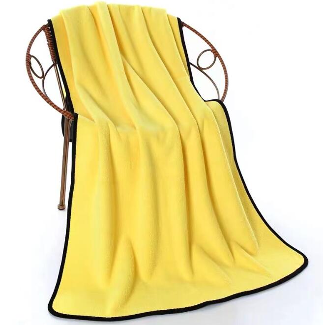 Quick-Dry Pet Bath Towel — Super Absorbent Microfiber for Dogs & Cats