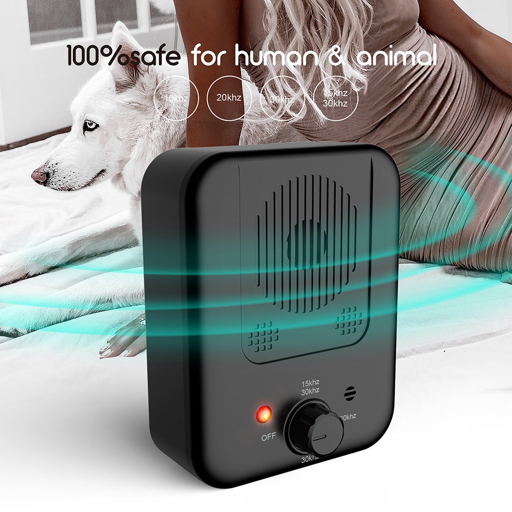 Ultrasonic Dog Training Device — Handheld ABS Outdoor Trainer, Black
